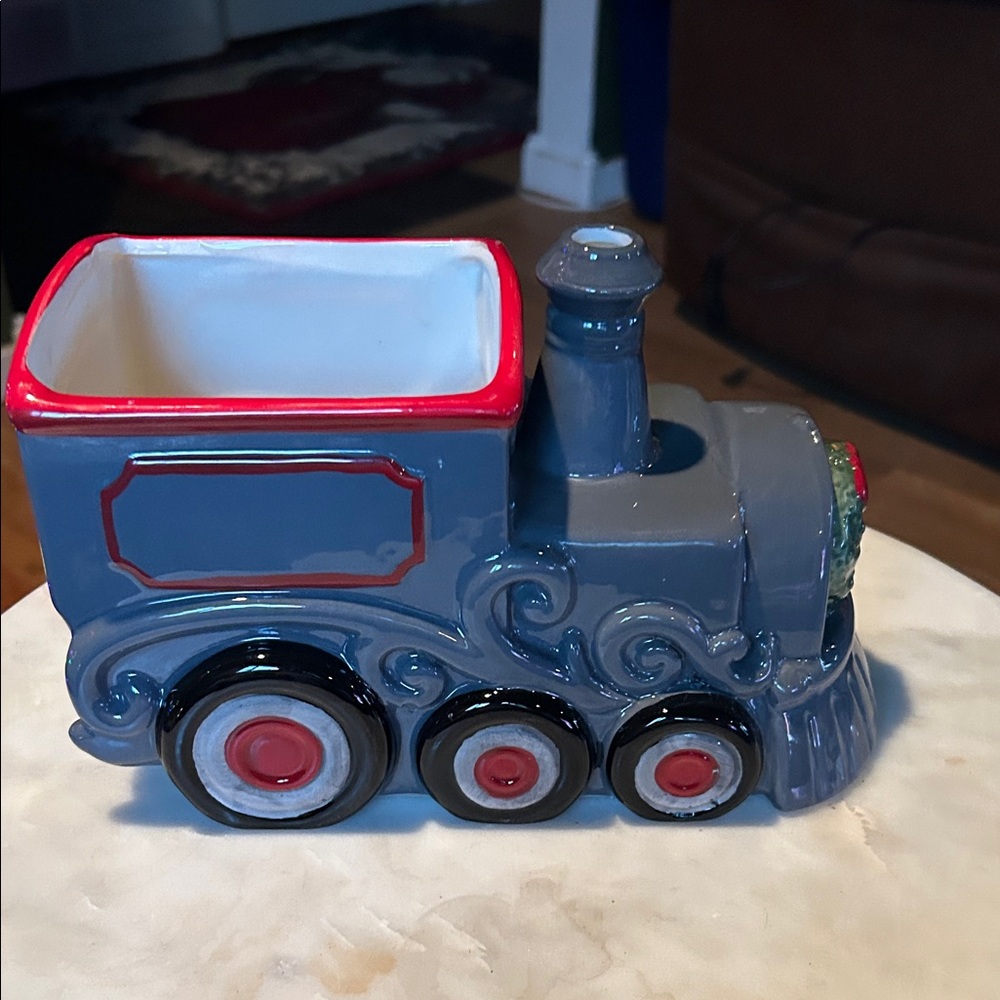 Charming Dolly Parton  Gray and Red Ceramic Train Planter